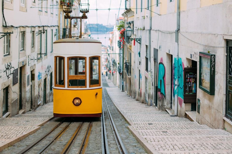 4h Exploring Lisbon and Belem on Wheels! - Eco-friendly Transportation