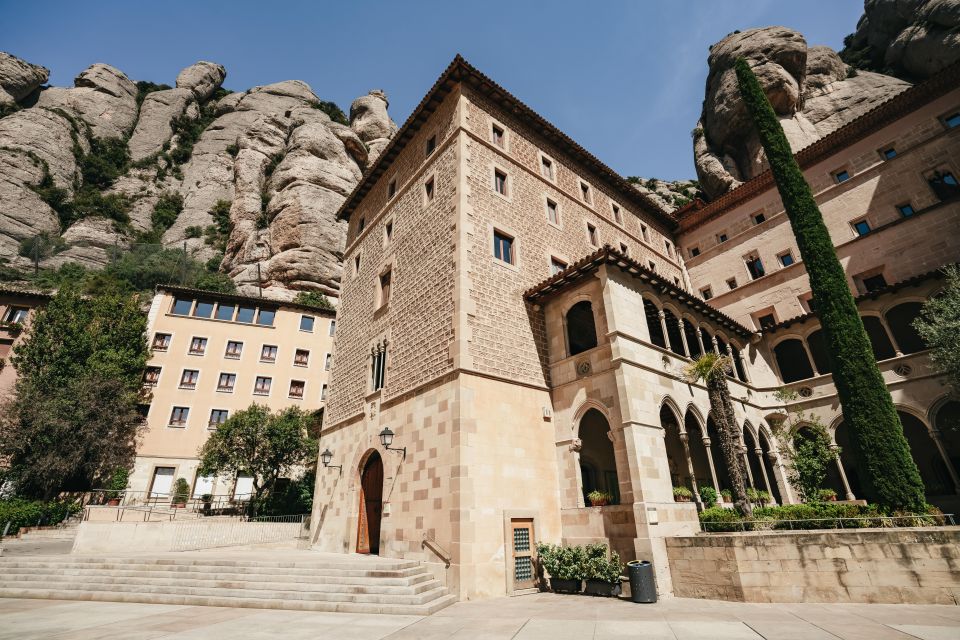 Barcelona: Montserrat & Ancient Winery Tour With Tapas/Lunch - Booking and Cancellation Policy