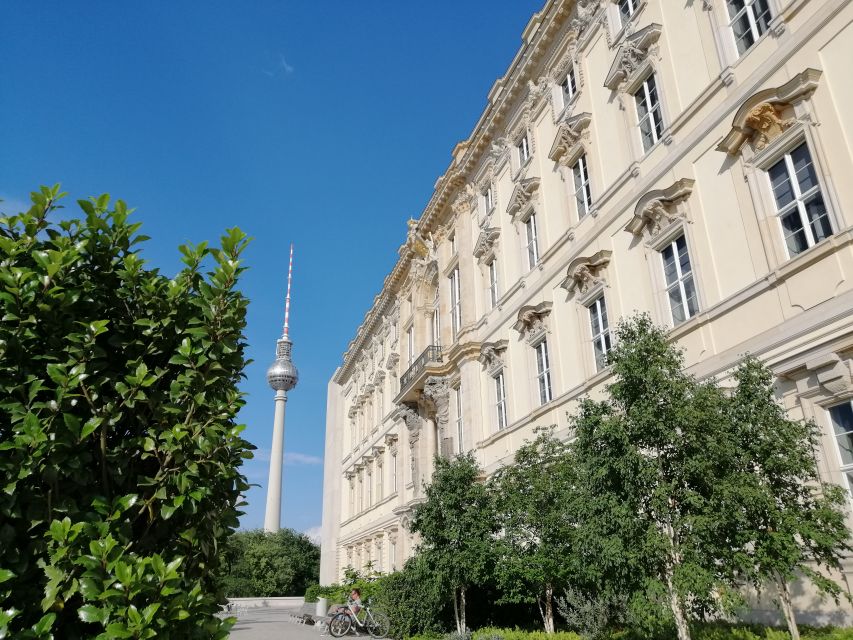 Berlin: Guided Tour of the Historical Center - Nearby Attractions