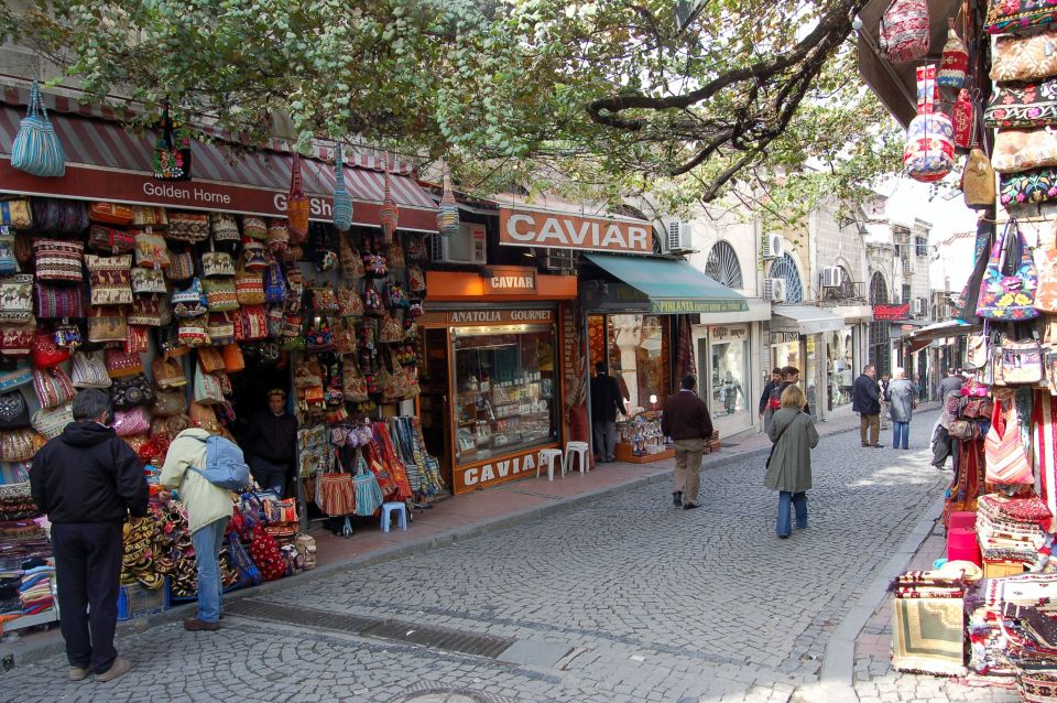 Bosphorus Tour With Lunch - Booking Details