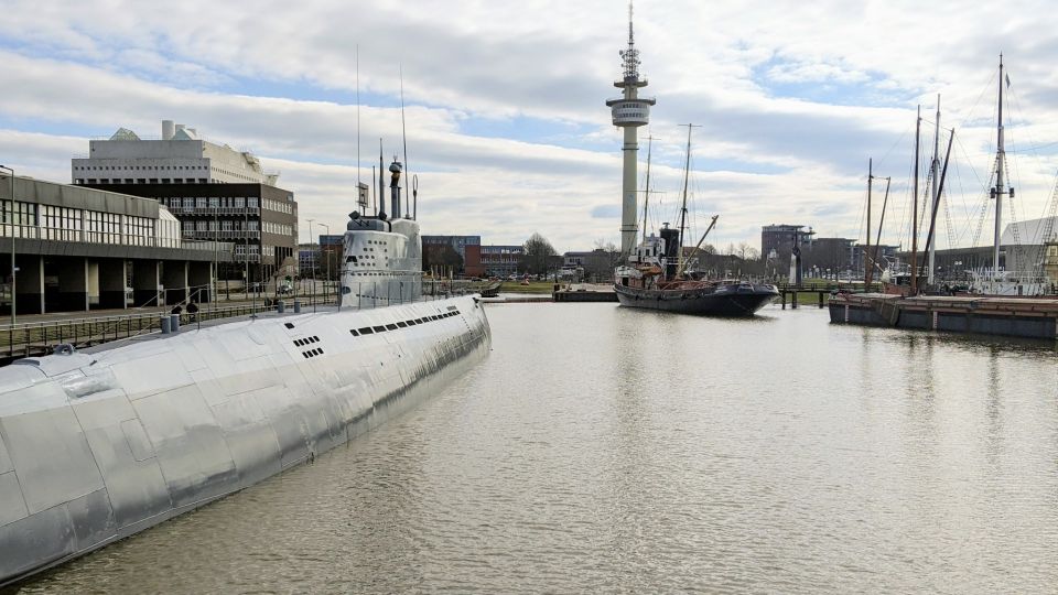 Bremerhaven: Weser Promenade Self-guided Discovery Walk - Internet Requirements