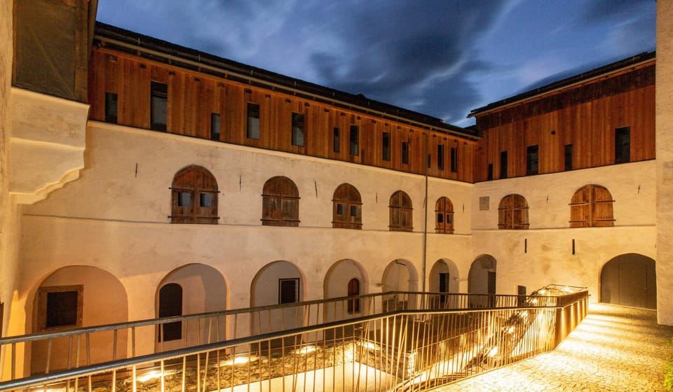 Burg Heinfels: an Exclusive Tour of the Castle at Night - Castle Illumination and Exploration