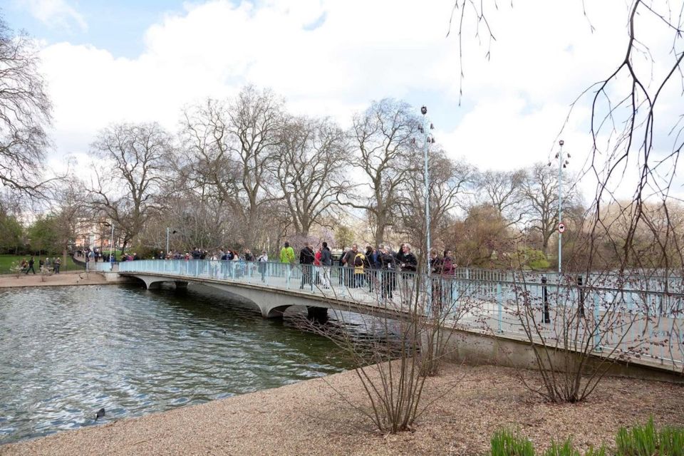 Changing of the Guard: A Self-Guided Audio Tour - Overview of the Ceremony