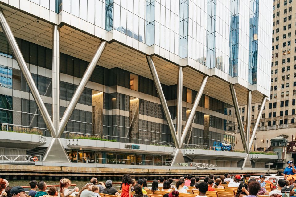 Chicago: Architecture River Cruise Skip-the-Ticket Line - Accessibility and Boarding