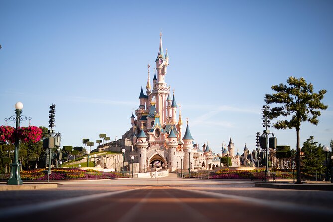 Disneyland® Paris 1 Day Ticket With Transport From Paris - Discoveryland Innovations