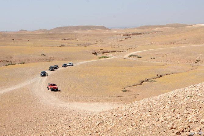 Escape Marrakech: Agafay Desert & Lalla Takerkoust Lake Day Trip - Highlights of the Experience