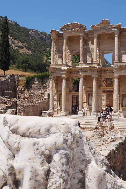 From Samos: Full Day Tour to Ephesus and Kusadasi - Exploring Kusadasi