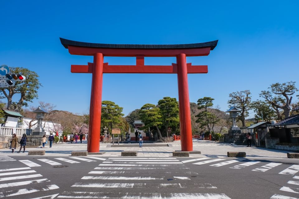 From Tokyo: Kamakura and Enoshima 1-Day Bus Tour - Enoshima Island