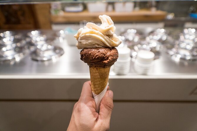 Gelato and Fettuccine Pasta Cooking Class in Rome Piazza Navona - Class Size and Availability