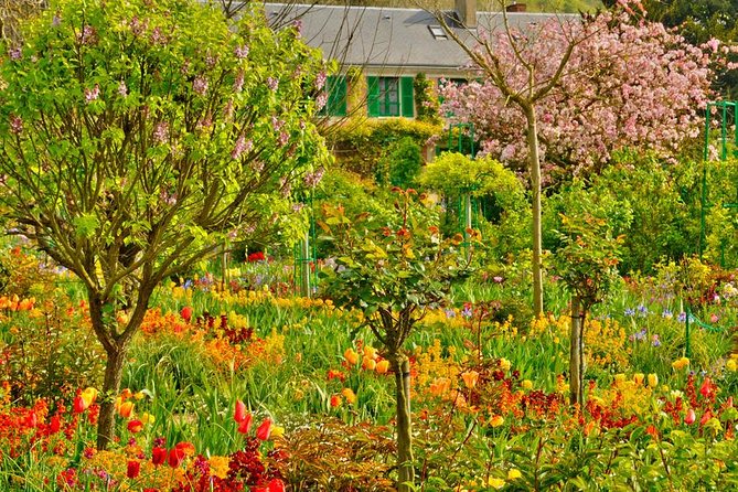 Giverny & Auvers Sur Oise Private Day Trip With Monet & Van Gogh Tour From Paris - Personalized Experience