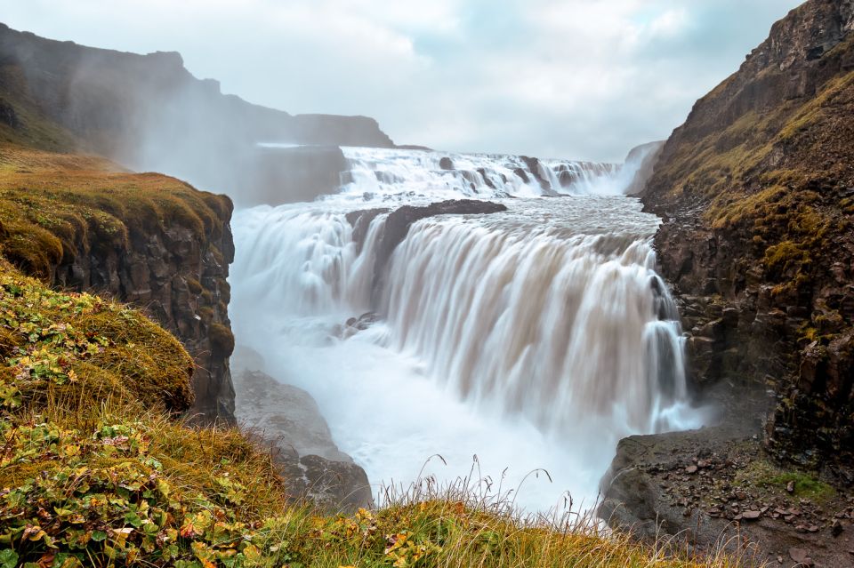 Golden Circle and Kerid Crater Small Group Tour - Exploring Thingvellir