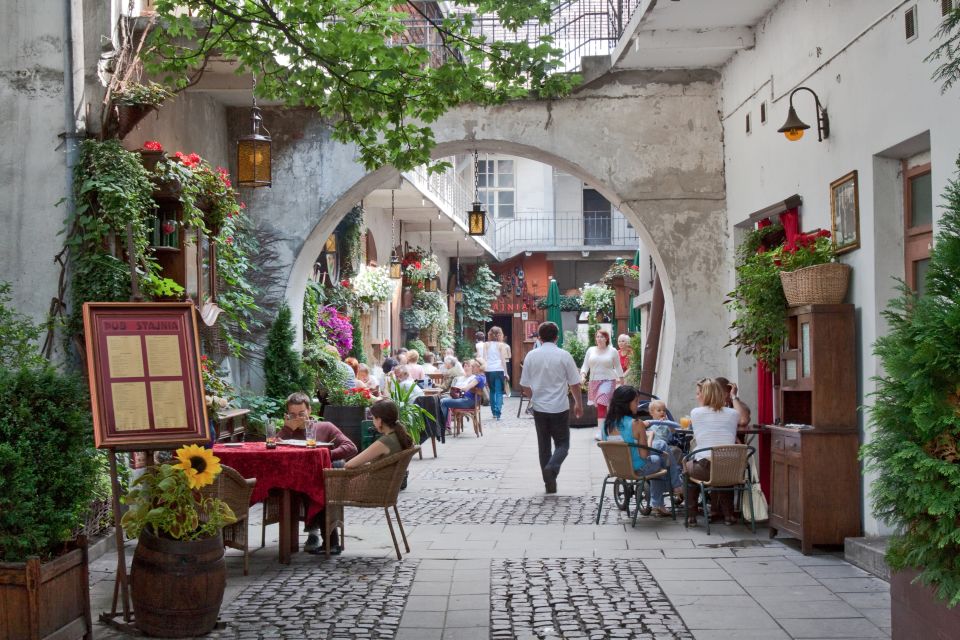 Krakow: Kazimierz Jewish District Private Guided Tour - History of the Jewish Community