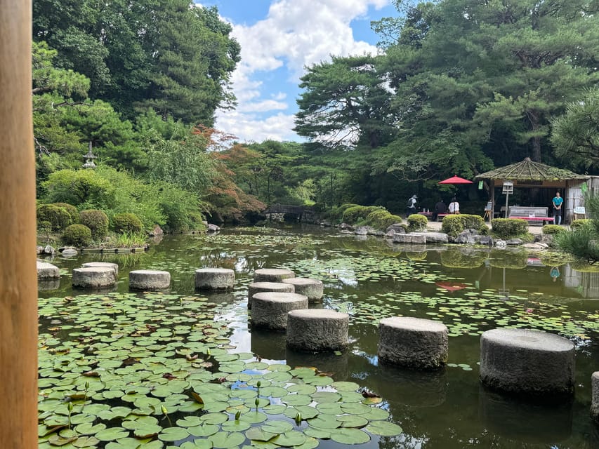 Kyoto: Discover Every Bit of Heian Jingu Shrine in 1 Hour - Language Options