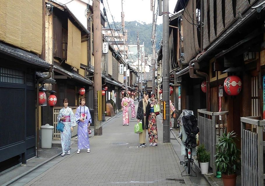 Kyoto Evening Gion Food Tour - Kyotos Architectural Beauty