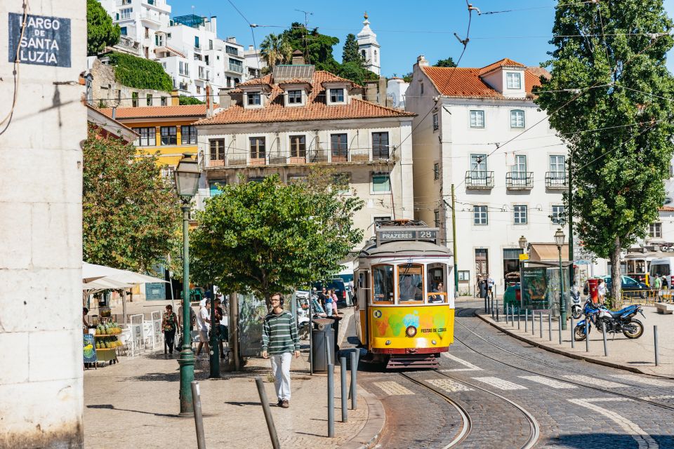 Lisbon: Old Town Tuk Tuk Tour - Inclusions and Exclusions