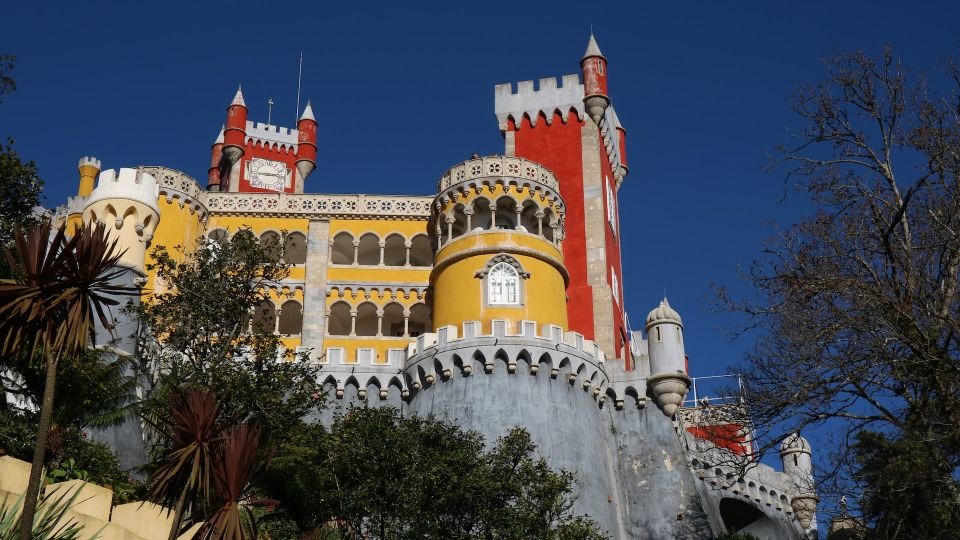 Lisbon: Sintra, Pena Palace, and Cascais Day Trip - Inclusions and Highlights