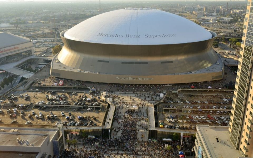 New Orleans: City & Cemetery Tour by Air-Conditioned Minibus - Historic Landmarks and Sights