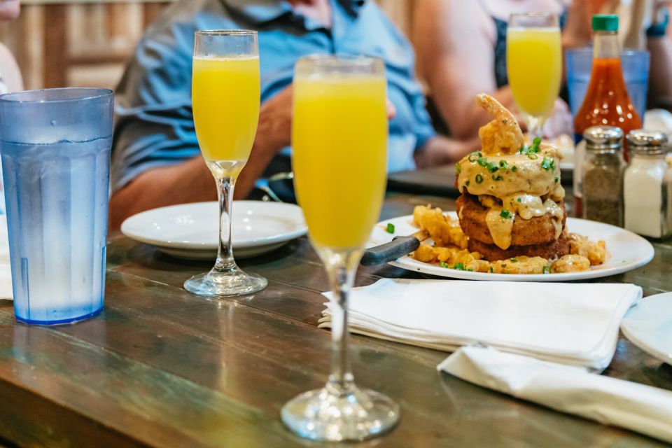 New Orleans: Garden District Food, Drinks & History Tour - Food and Drink Offerings