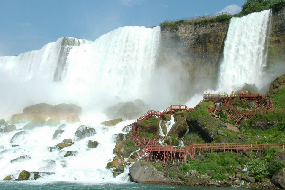 Niagara Falls, Usa: Day & Night Small Group Tour With Dinner - Dinner at Steak Stone & Sushi