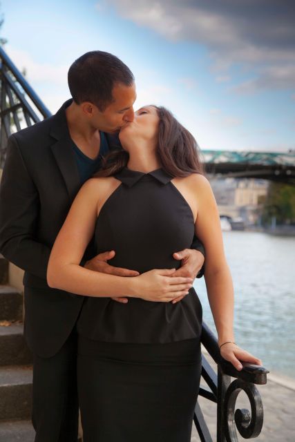 Paris: 1h40min Photoshoot in City Centre - Professional - Opportunity for Creative Poses