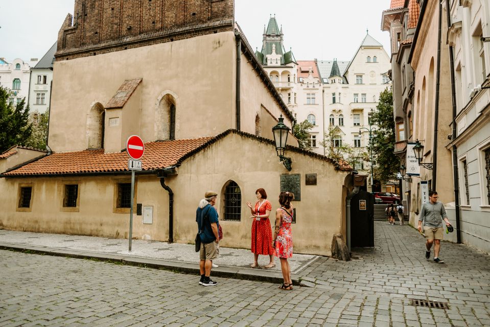 Prague: 3h Private Jewish Quarter Walking Tour, Coffee Incl. - Included Features