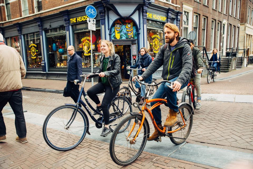 Private Amsterdam Bike Tour With a Local - Exploring Neighborhoods