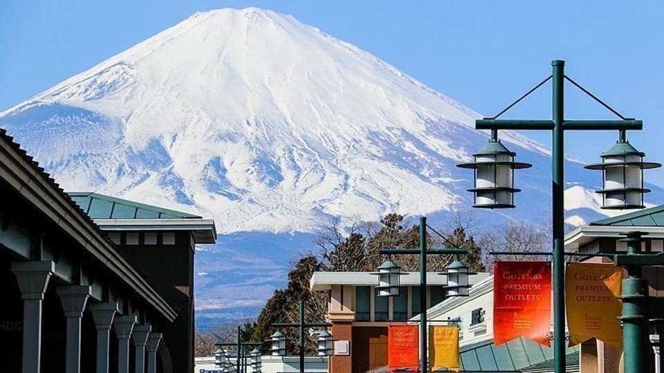 Private Day Tour to Mount Fuji Hakone With English Driver - English-speaking and Japanese-speaking Guides