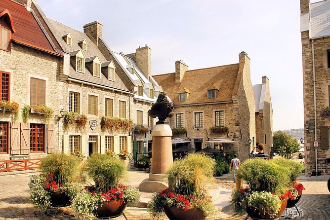 Private Walking Tour of Quebec With Licensed Tour Guide - Panoramic Views of Old Town