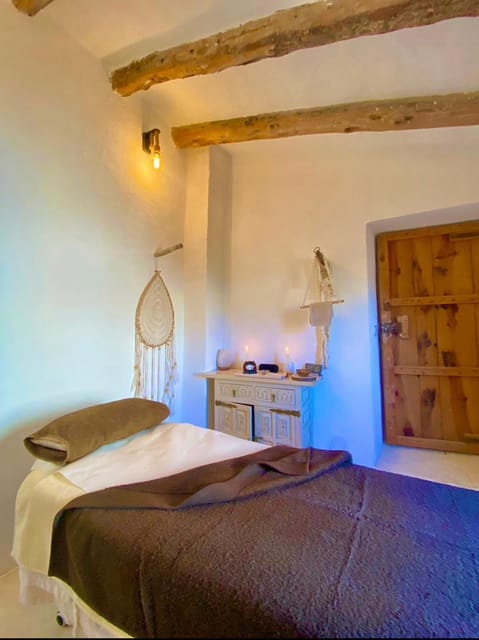 Ses Salines - Magical Life Mallorca: Mediterranean Massage - Unique Experience Features