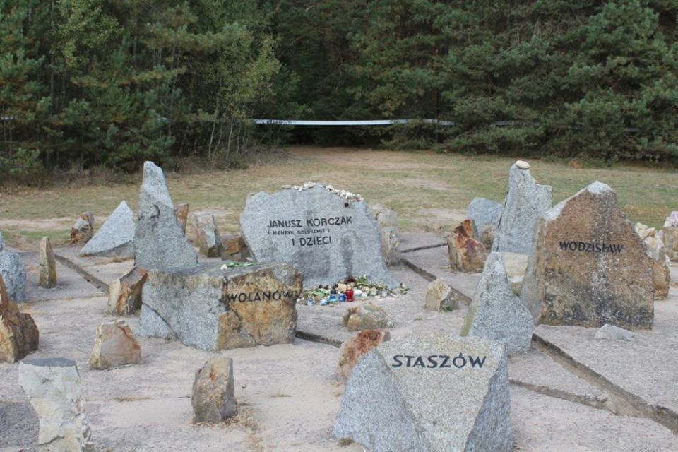 Warsaw: Treblinka Heartbreaking Concentration Camp Tour - Guide Expertise