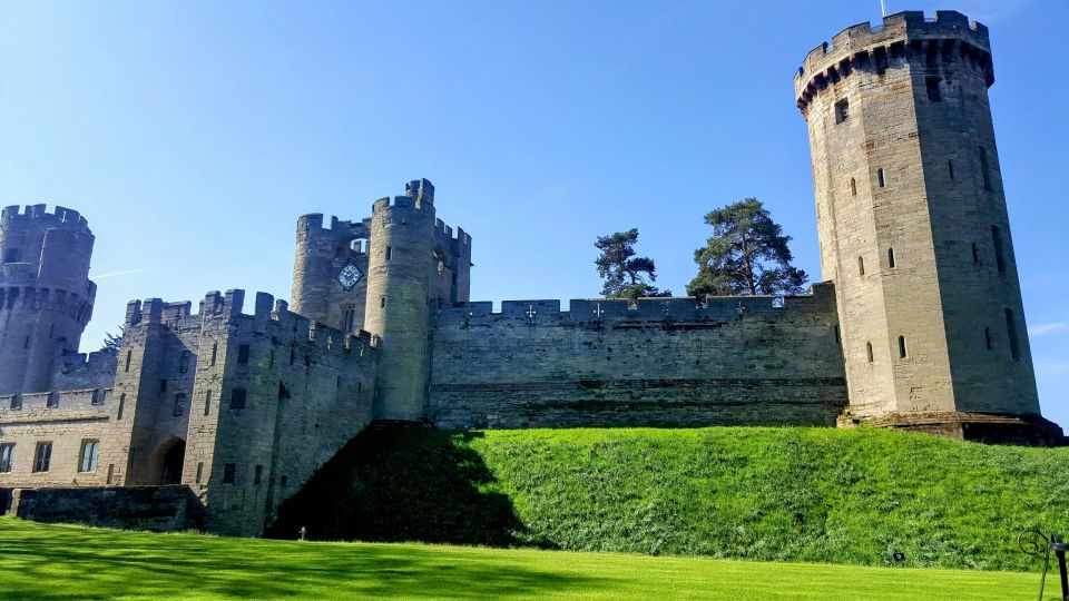 Warwick Castle, Shakespeares Stratford and the Cotswolds - Picturesque Burford