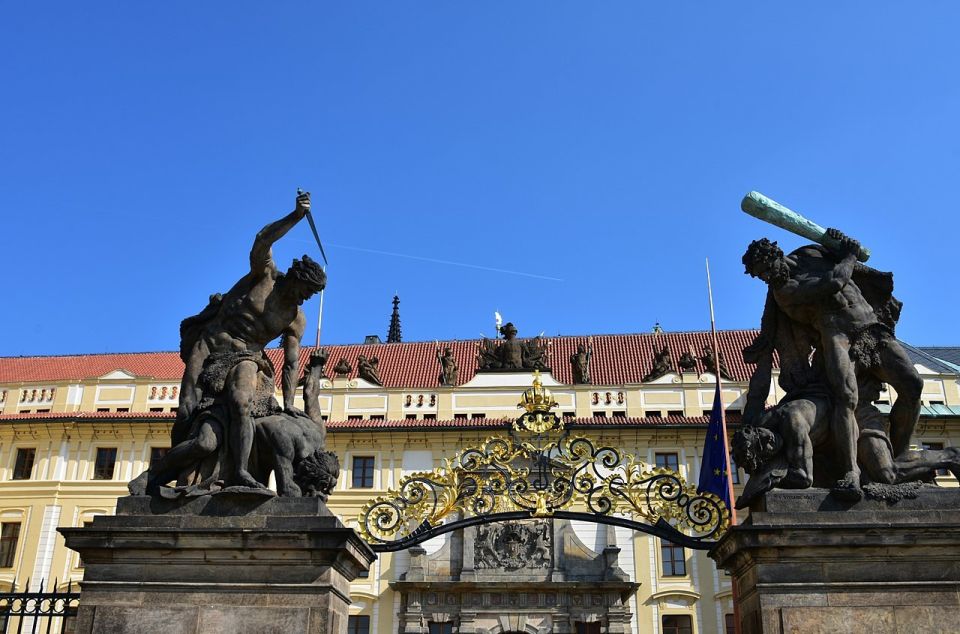 Wroclaw 1-Day Trip to Prague Private Guided Tour - Know Before You Go