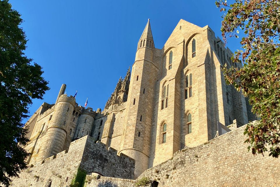 2-day Private Mont Saint-Michel, Normandy, 3 Loire Castles - Included and Not Included