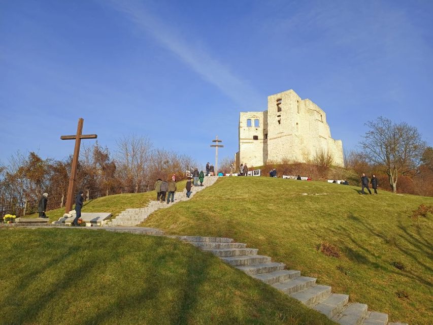 From Warsaw: Kazimierz Dolny Art Town Full-Day Private Tour - Korzeniowy Dół Gorge and Tree Roots