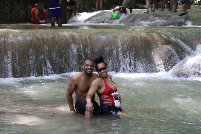 Full-Day Tour of Blue Hole and Dunns River Falls With Pick up - Private Tour Experience