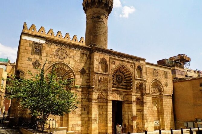 Have a Walk in Old Cairo With a Visit to Cairo Tower - Experience Local Shopping