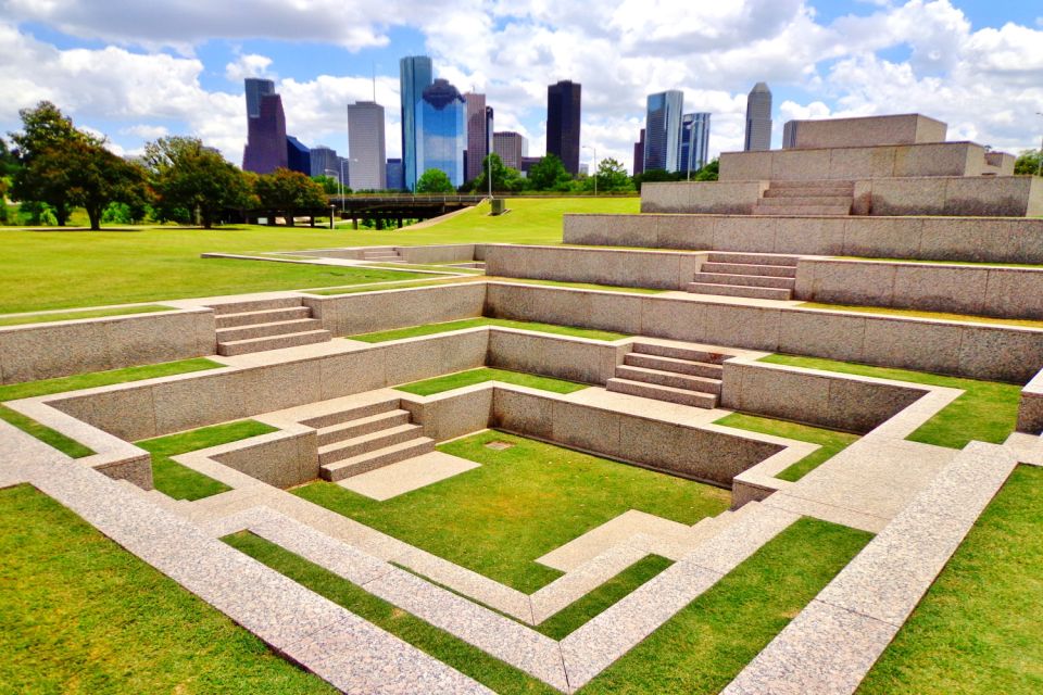 Houston: Sightseeing Self-Guided Driving Audio Tour - Enjoying the Self-Guided Experience