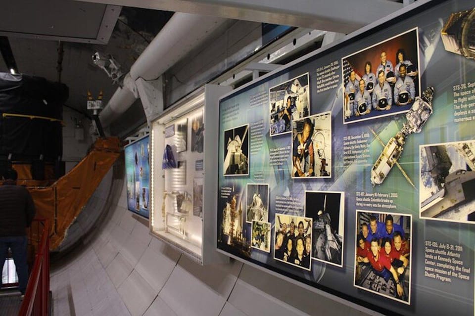 Huston: NASA Space Center Entry, Tunnel Tour, & Shuttle Bus - NASA Space Center Attractions