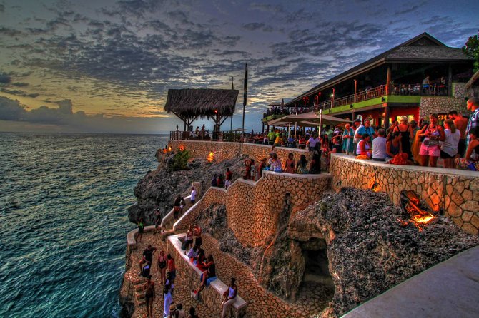 Jamaica Sunset at Ricks Cafe Private Tour With Transfer - Sunset Experience