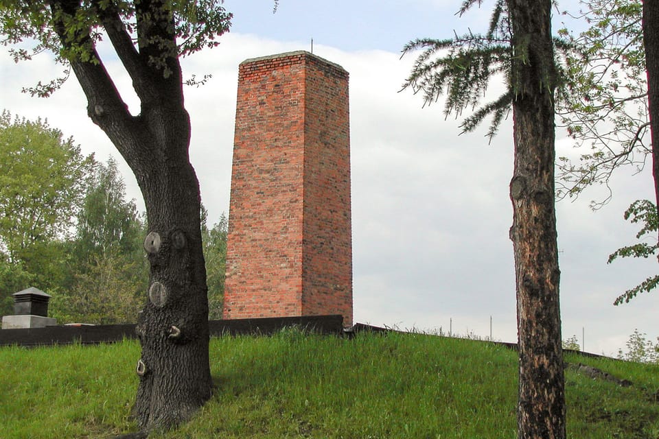 Krakow: Auschwitz-Birkenau Day Trip With Tour Leader - Frequently Asked Questions