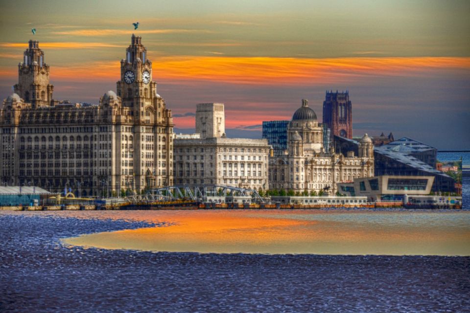 Liverpool: First Discovery Walk and Reading Walking Tour - Creating Unforgettable Memories