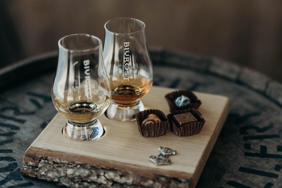 Lyngseidet: Arctic Distillery Guided Whisky Tour - Souvenirs and Infused Chocolates