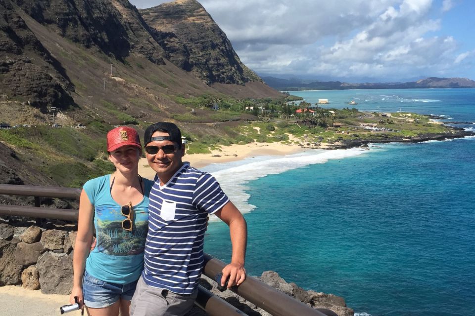 Oahu: Highlights of Oahu Small Group Tour - Experiencing Local Food and Entertainment