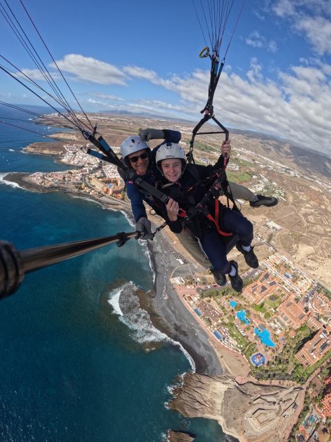 Paragliding Flight With a Spanish Champion 2021/2022. - Scenic Views and Safety