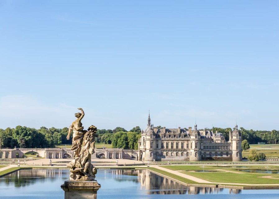 Paris: Private Transfer Château Chantilly 7-Seater Van 5H - Booking and Payment Options