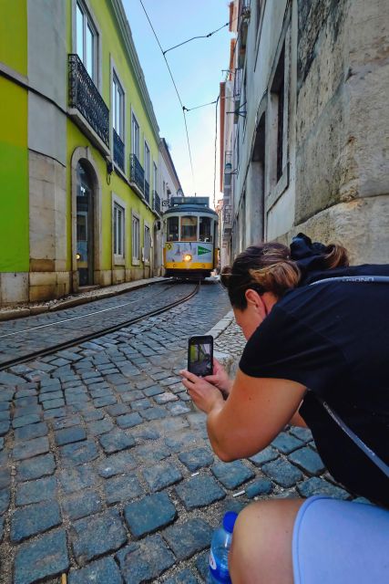 Photo Walk In Alfama, Graça and Mouraria With Gilby VM - Reserve and Pay Later