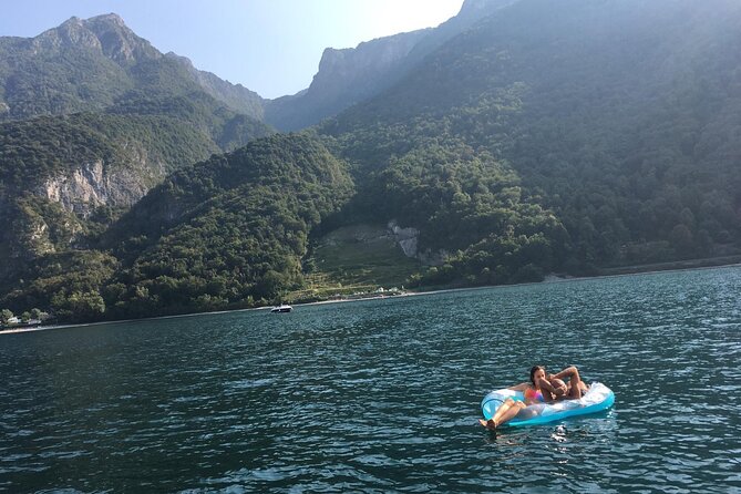 Sailing Experience on Lake Como: Fun, Relax and Adventure! - Explore the Picturesque Lake Como