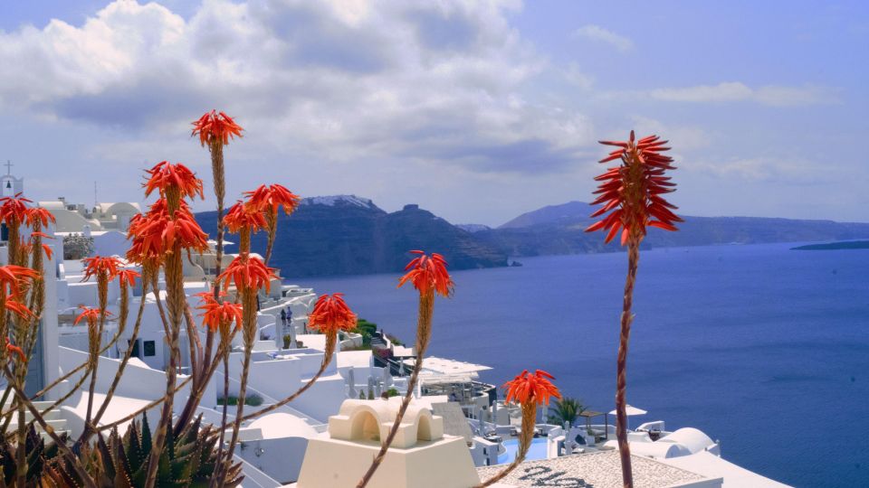 Santorini Island: Guided Tour From Heraklion Crete - Frequently Asked Questions