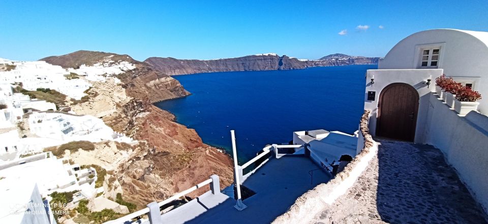 Santorini Shore Escape - Personalized and Memorable Moments