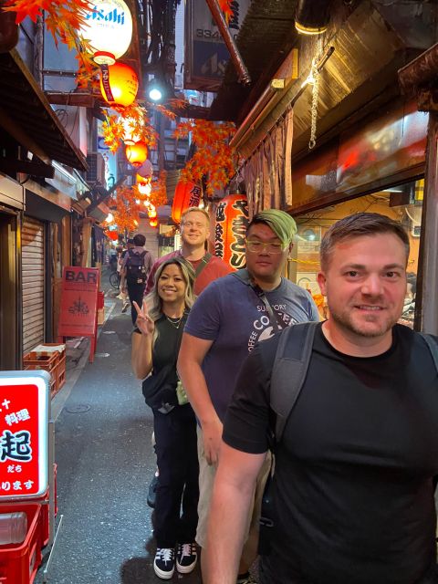 Shinjuku: Bar Hopping Night Tour at Japanese Izakaya - Shinjukus Vibrant Nightlife